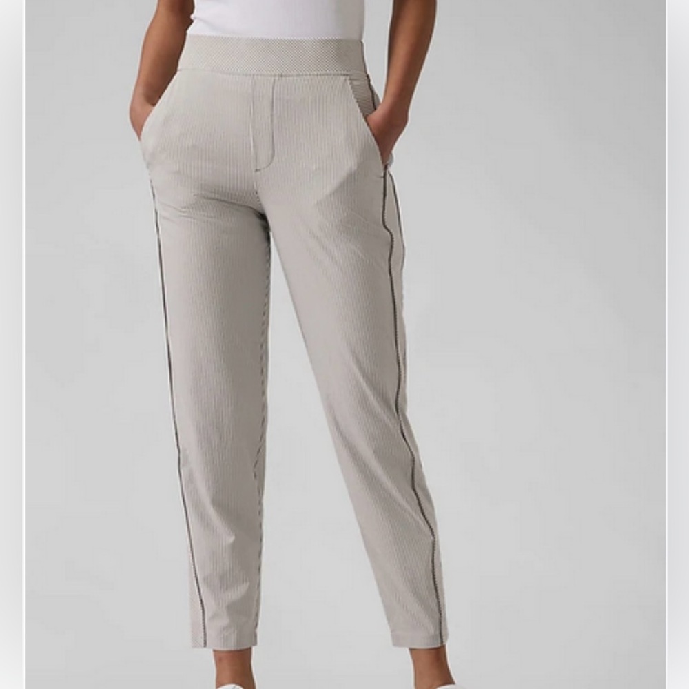 Athleta SET(2) NWOT Venture Printed Viper Gray, Brooklyn Textured Pants Size 2 - Picture 10 of 16